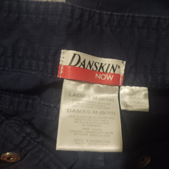 Danskin Capri Cargo Pants - Picture 3 of 5